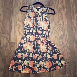 Floral cotton dress